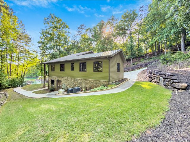 304 Trottingwolf Trail, Sunset, SC 29685