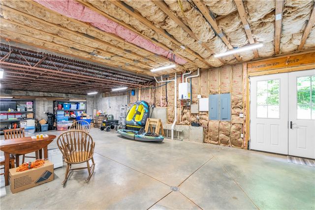 304 Trottingwolf Trail, Sunset, SC 29685