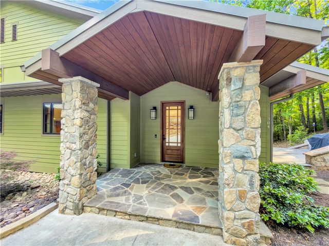 304 Trottingwolf Trail, Sunset, SC 29685