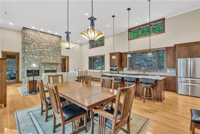 304 Trottingwolf Trail, Sunset, SC 29685