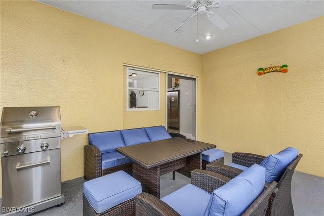 794 95th AVE N, Naples, FL 34108