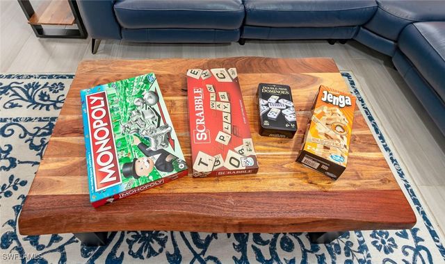 794 95th AVE N, Naples, FL 34108