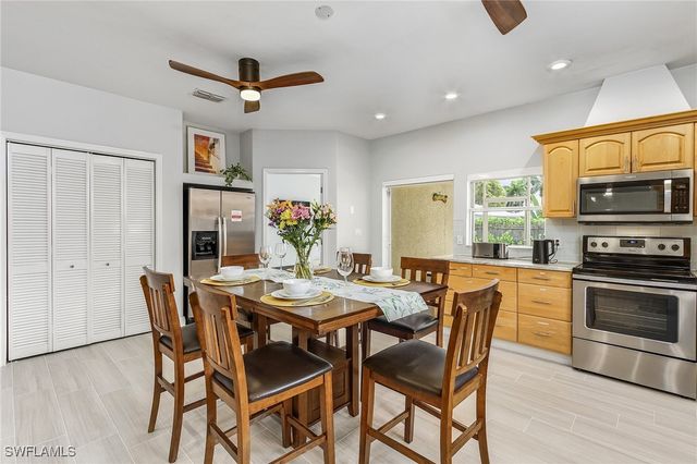 794 95th AVE N, Naples, FL 34108