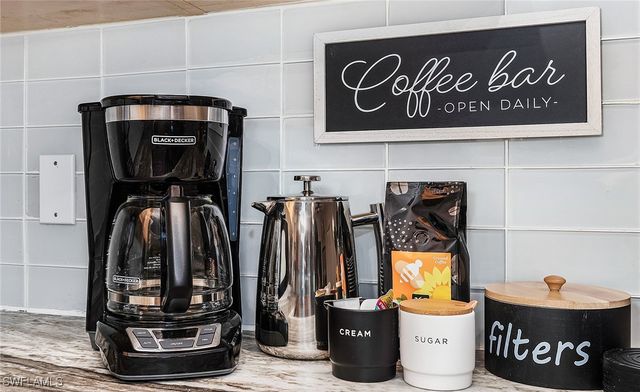 794 95th AVE N, Naples, FL 34108