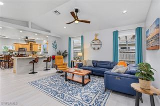 794 95th AVE N, Naples, FL 34108