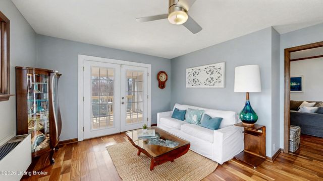 1304 Holsworth Ln, Louisville, KY 40222