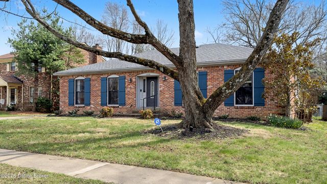1304 Holsworth Ln, Louisville, KY 40222