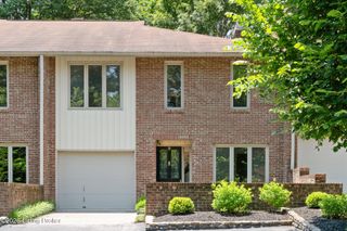 4112 Massie Ave APT 9, Louisville, KY 40207