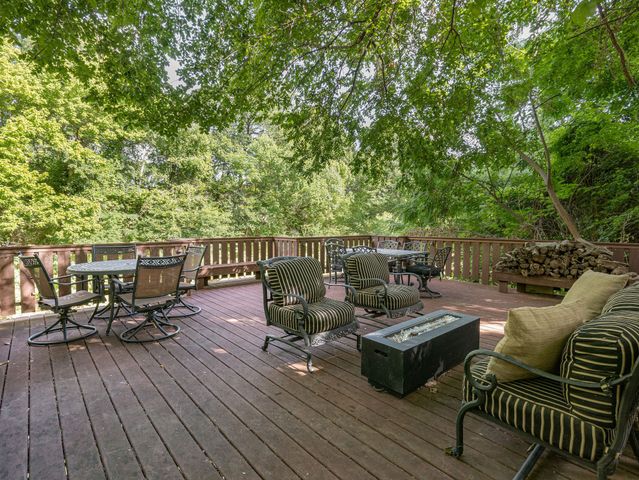 5832 Forest Bend Place, Fort Worth, TX 76112