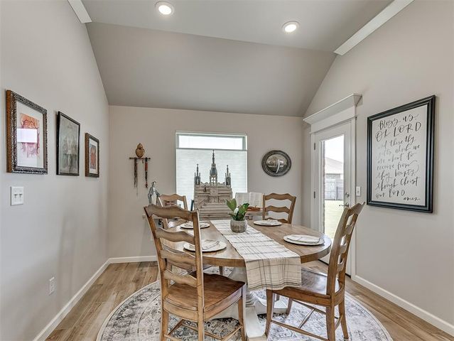 624 Dardanelle Pass, Edmond, OK 73025