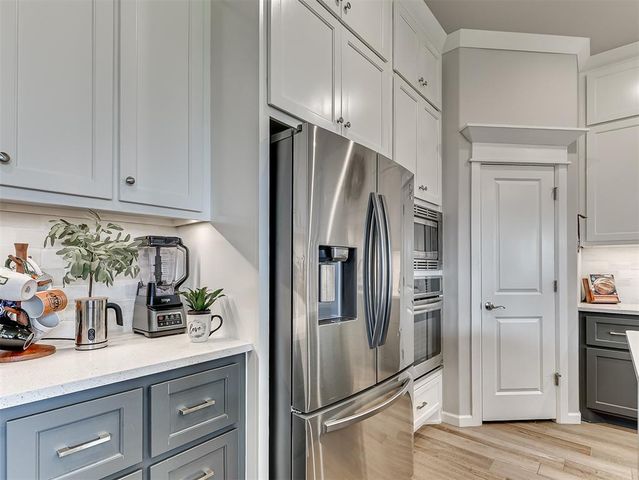 624 Dardanelle Pass, Edmond, OK 73025
