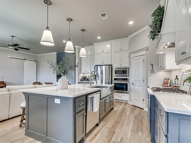624 Dardanelle Pass, Edmond, OK 73025