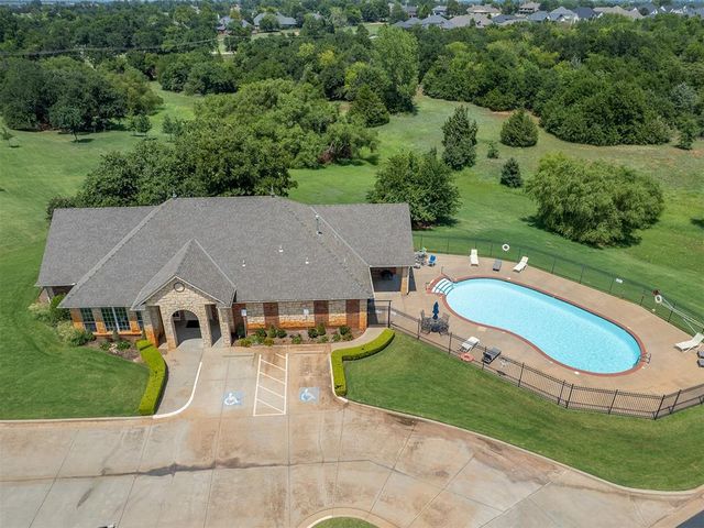 624 Dardanelle Pass, Edmond, OK 73025