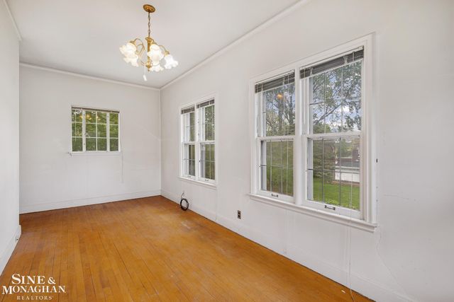 1350 Buckingham Road, Grosse Pointe Park, MI 48230