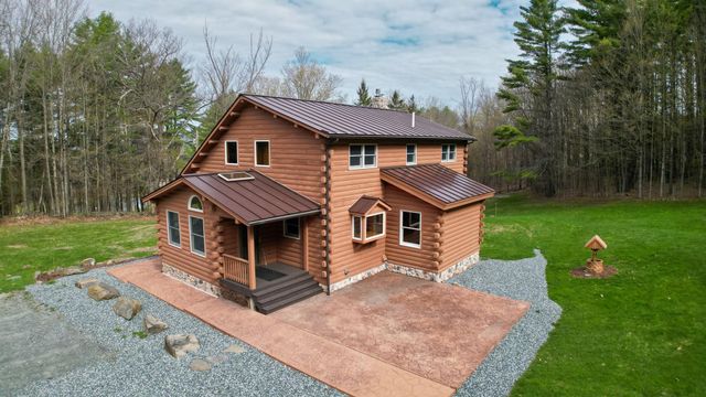 1209 Wildlife Road, Hartford, VT 05001