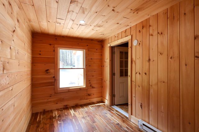 1209 Wildlife Road, Hartford, VT 05001