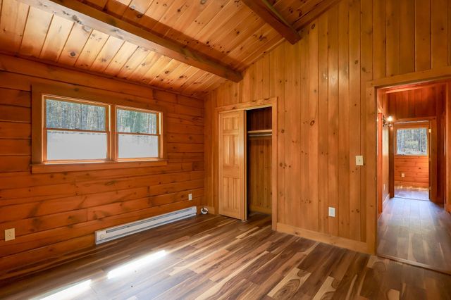 1209 Wildlife Road, Hartford, VT 05001