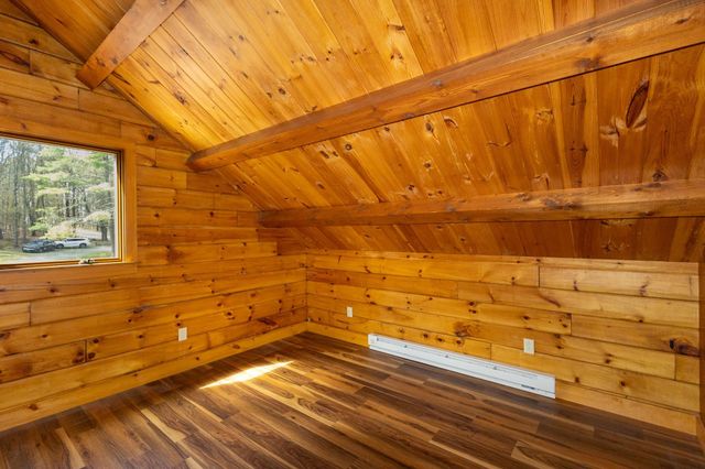 1209 Wildlife Road, Hartford, VT 05001