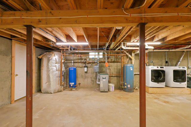 1209 Wildlife Road, Hartford, VT 05001