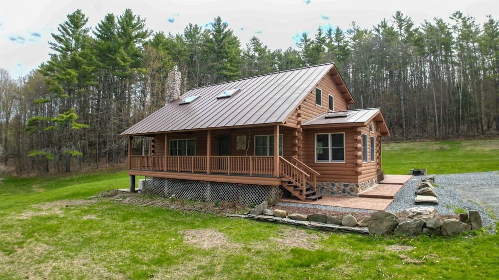 1209 Wildlife Road, Hartford, VT 05001