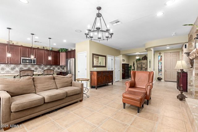 11441 E SONRISA Avenue, Mesa, AZ 85212