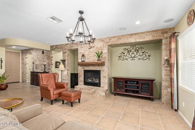 11441 E SONRISA Avenue, Mesa, AZ 85212