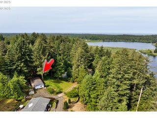 89159 SUTTON LAKE Rd, Florence, OR 97439