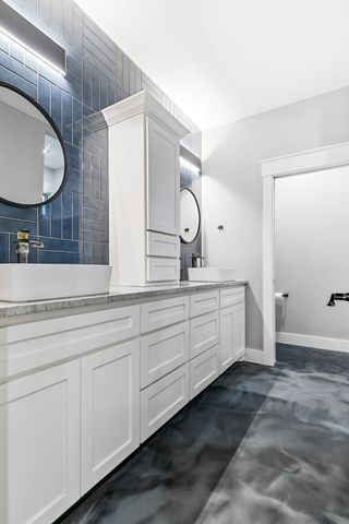 1029 W Hull Street, Denison, TX 75020