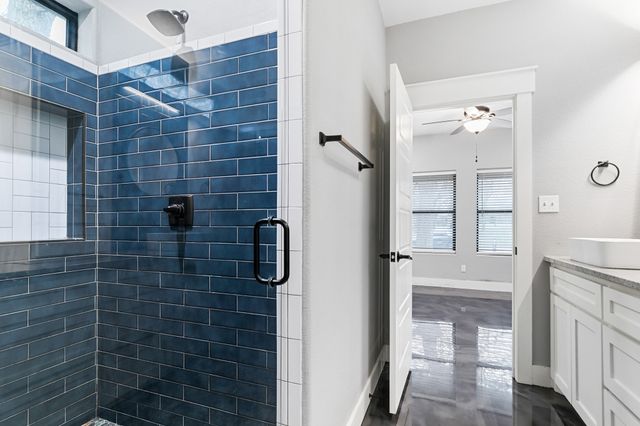 1029 W Hull Street, Denison, TX 75020