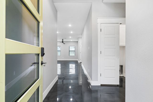 1029 W Hull Street, Denison, TX 75020