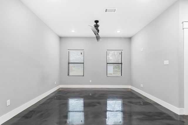 1029 W Hull Street, Denison, TX 75020