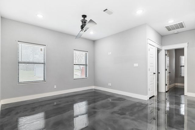 1029 W Hull Street, Denison, TX 75020