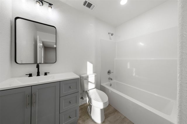 1909 Sanger Avenue, Waco, TX 76707