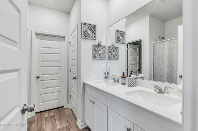 2049 Wild Indigo Circle NW, Calabash, NC 28467