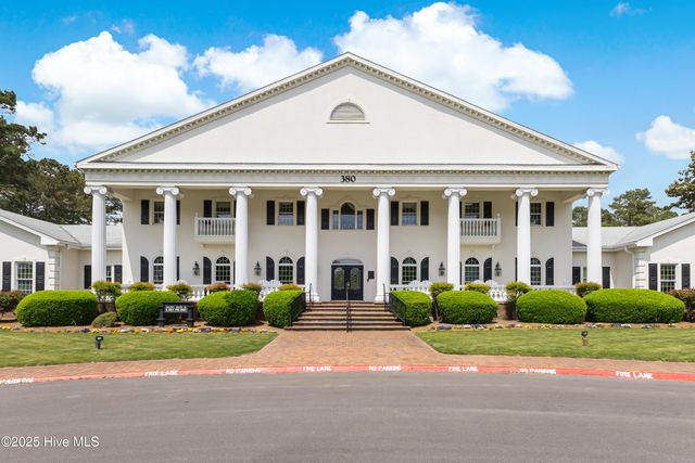 2049 Wild Indigo Circle NW, Calabash, NC 28467