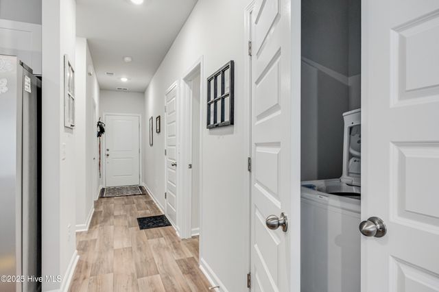 2049 Wild Indigo Circle NW, Calabash, NC 28467