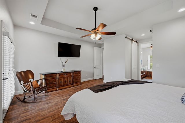 206 Modoc Trail, Lake Kiowa, TX 76240