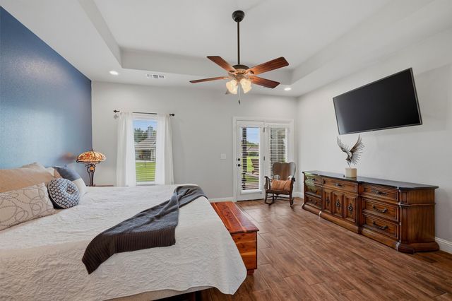 206 Modoc Trail, Lake Kiowa, TX 76240