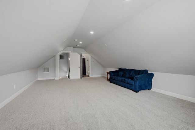 206 Modoc Trail, Lake Kiowa, TX 76240