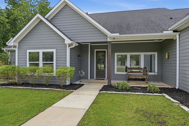 206 Modoc Trail, Lake Kiowa, TX 76240