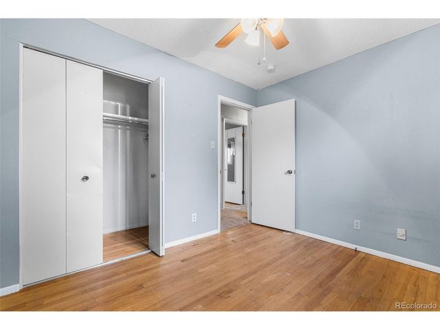 44 Glenmore Rd, Pueblo, CO 81001