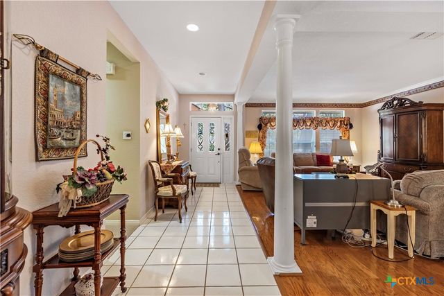 628 Mission View Court, New Braunfels, TX 78130