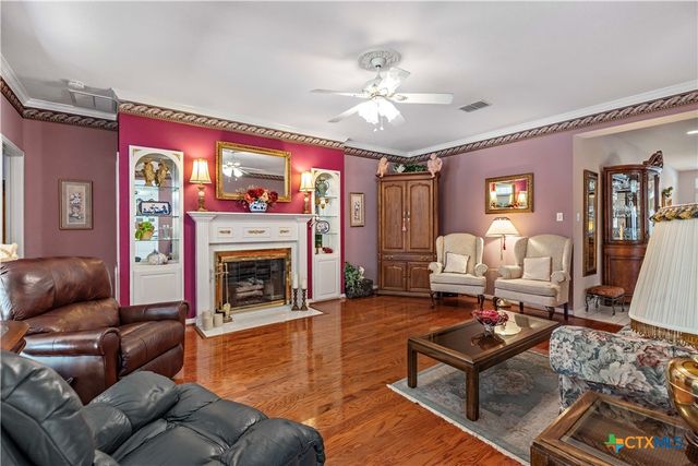 628 Mission View Court, New Braunfels, TX 78130