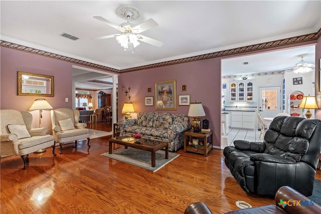 628 Mission View Court, New Braunfels, TX 78130