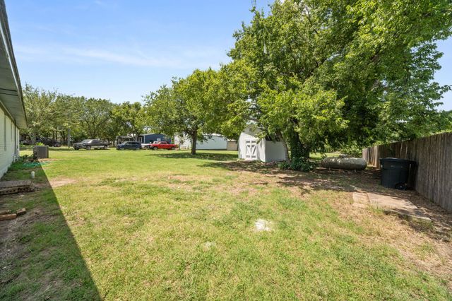 5131 E Fm 875, Waxahachie, TX 75167