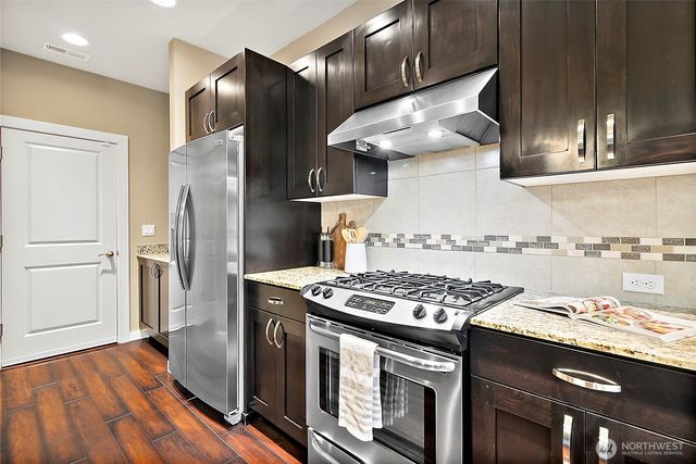 26621 106th Avenue SE, Kent, WA 98030