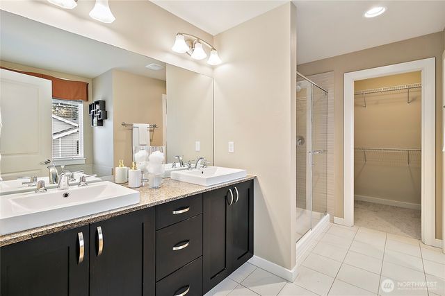 26621 106th Avenue SE, Kent, WA 98030