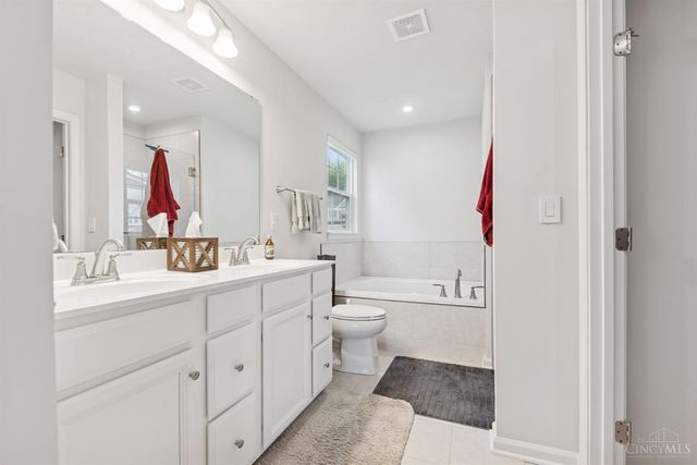 2472 Streamside Drive, Batavia Twp, OH 45103