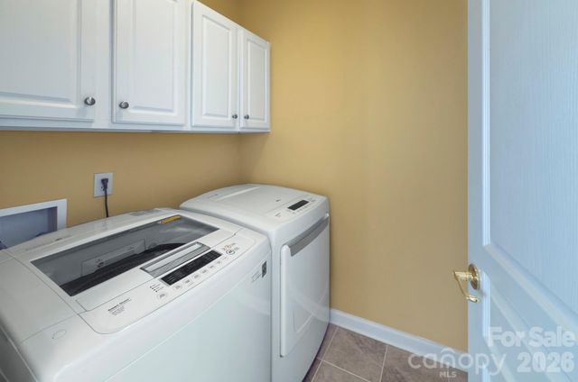 10219 Threatt Woods Drive, Charlotte, NC 28277