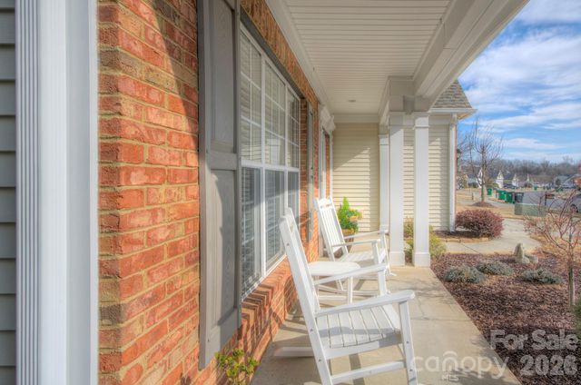 10219 Threatt Woods Drive, Charlotte, NC 28277